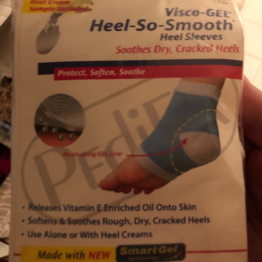 Heel sleeves for dry cracked heels. NIB